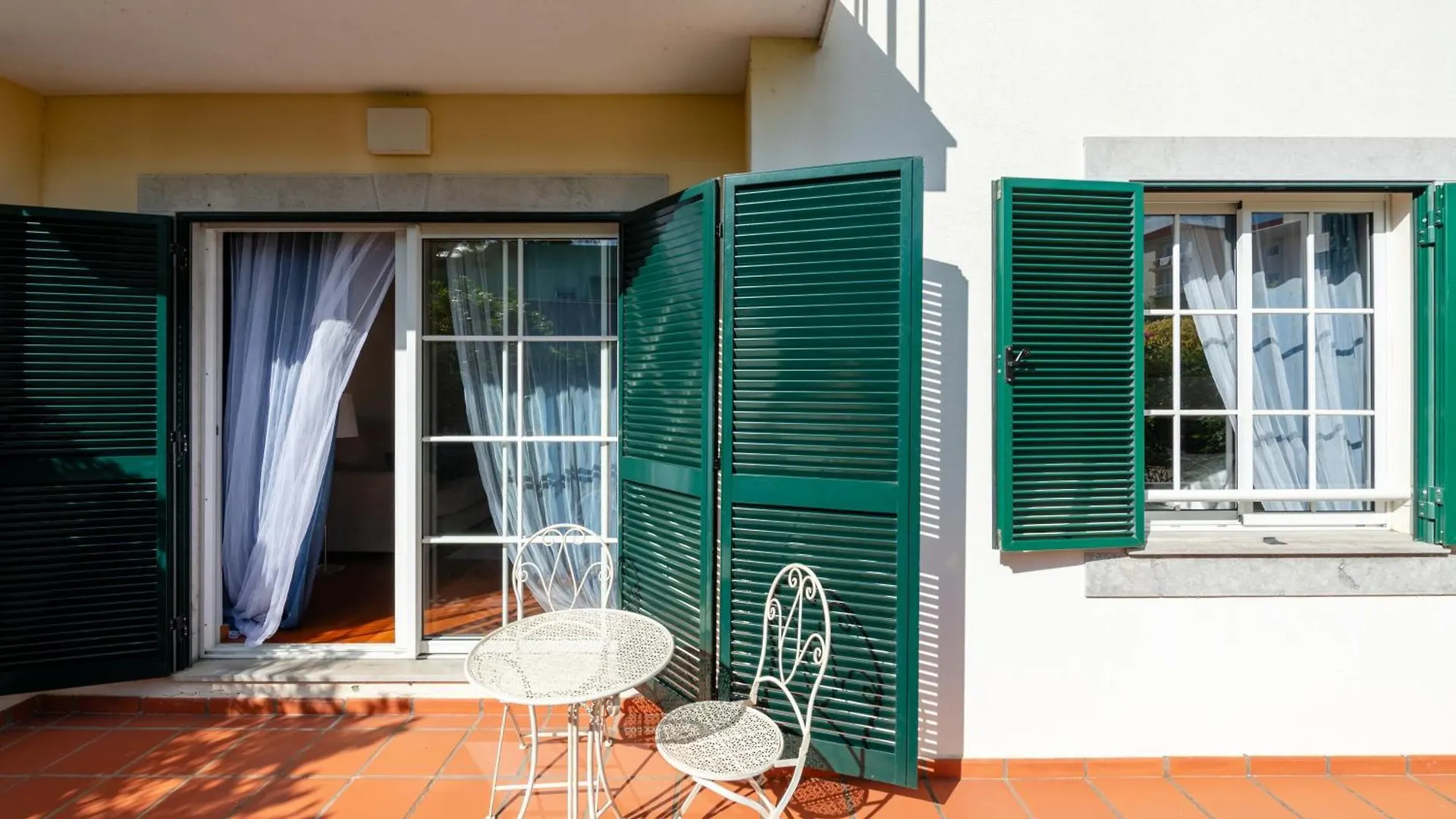 Unique Two-Patios Funchal Apartment + Garage Portugal
